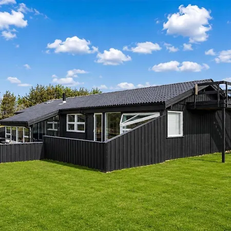 Holiday home Amazing In With Sauna Hjorring