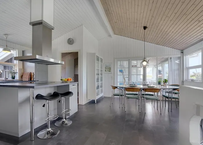 Дом отдыха Amazing In With Sauna