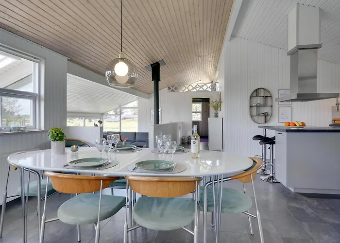 Дом отдыха Amazing In With Sauna