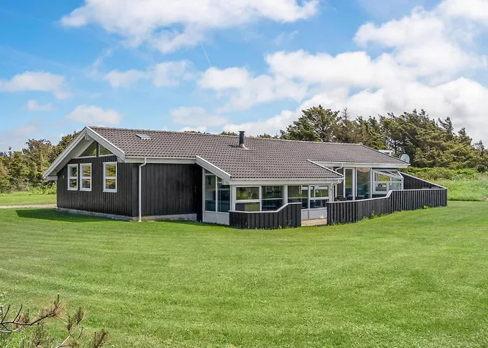 Дом отдыха Amazing In With Sauna Йёрринг